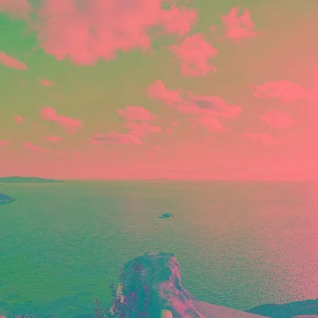 Myconian Panoptis Escape 5* Mykonos Town